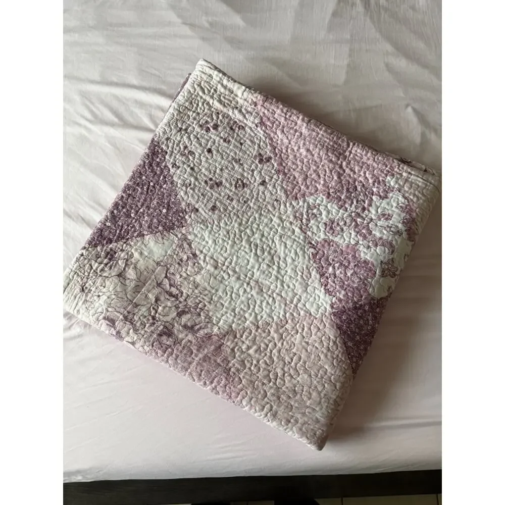 Patch Quilted Cottage Purple Lavender Floral Comforter 86